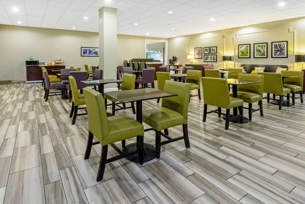 La Quinta By Wyndham New Orleans Airport Hotel Kenner Exterior photo