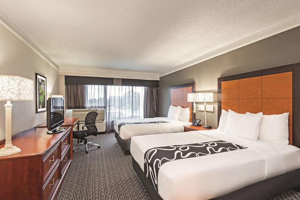 La Quinta By Wyndham New Orleans Airport Hotel Kenner Exterior photo