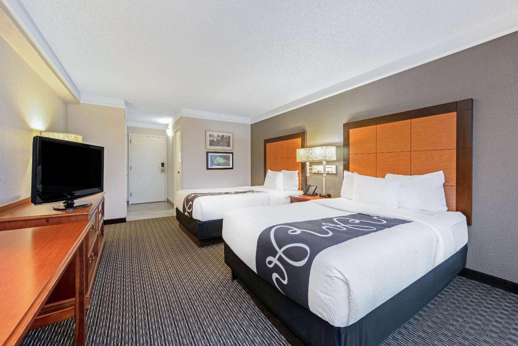 La Quinta By Wyndham New Orleans Airport Hotel Kenner Exterior photo