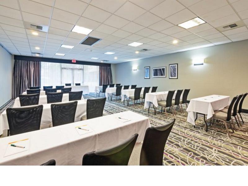 La Quinta By Wyndham New Orleans Airport Hotel Kenner Exterior photo